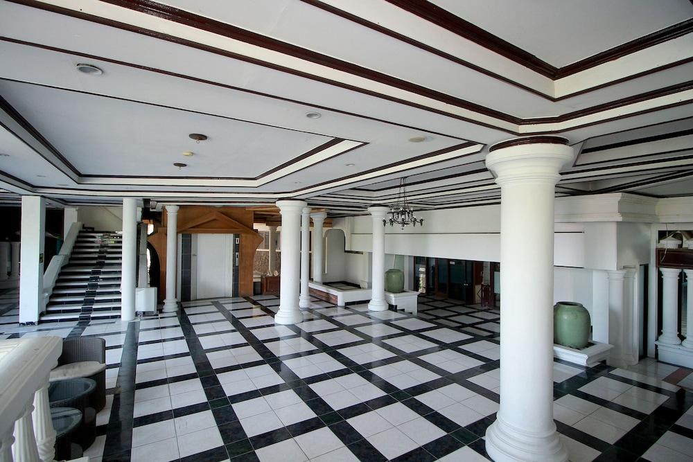 Hotel Rio by OYO Rooms