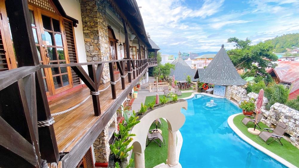 Tropicana Castle