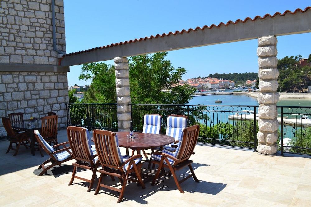 Villas Arbia-Margita