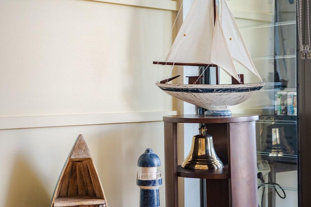 Mantra Boathouse Apartments
