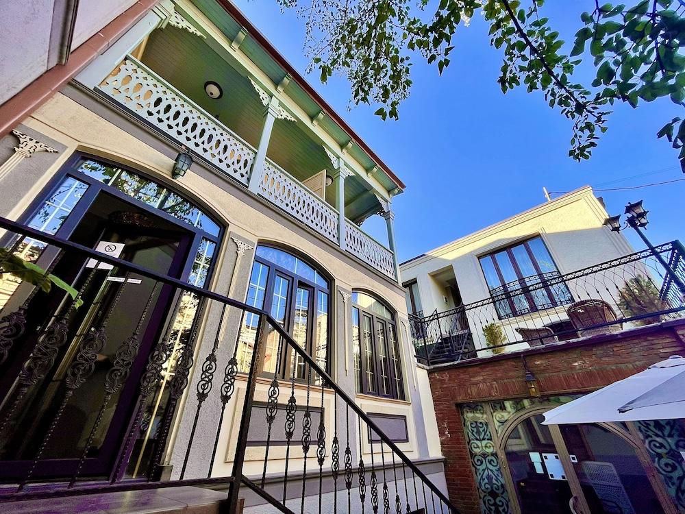 Silver 34 Boutique