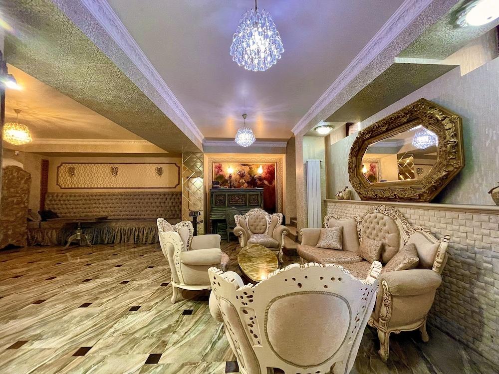 Silver 34 Boutique