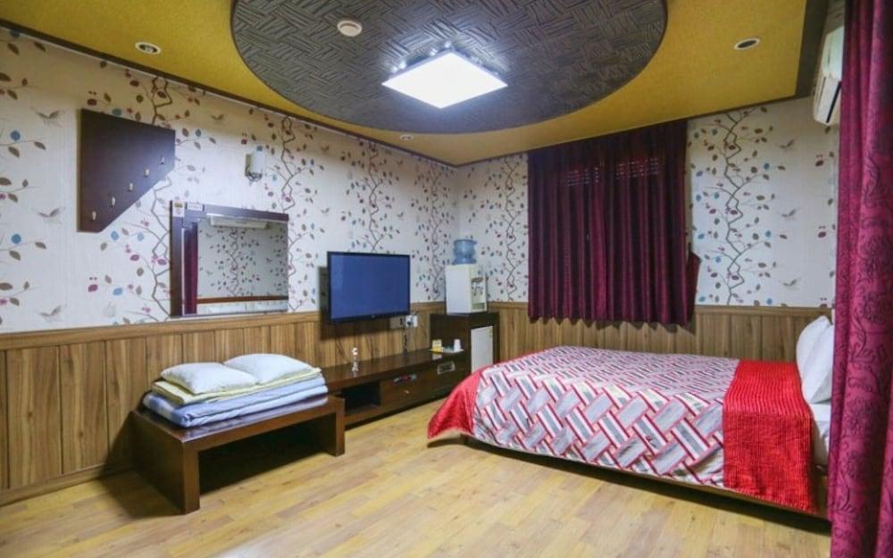 Venus Motel&Pension