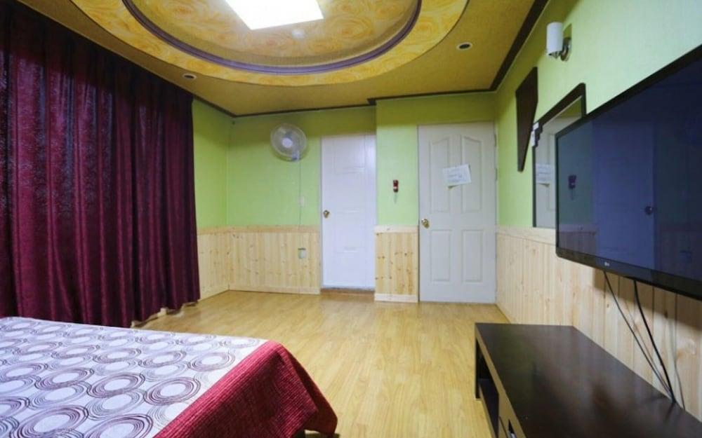 Venus Motel&Pension