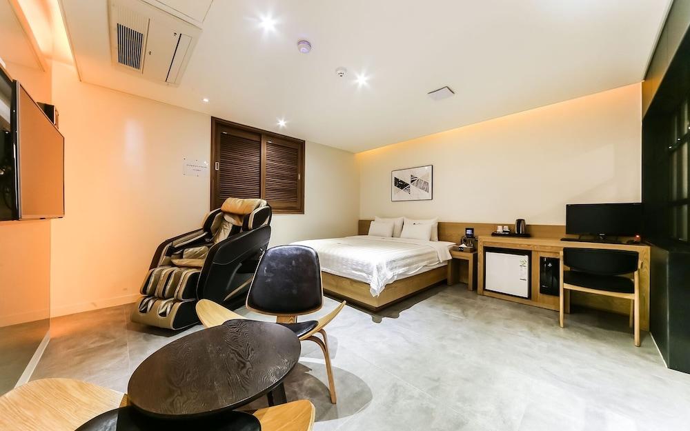 Hotel Able