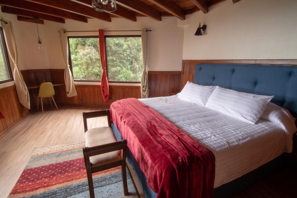 Koora Hotel