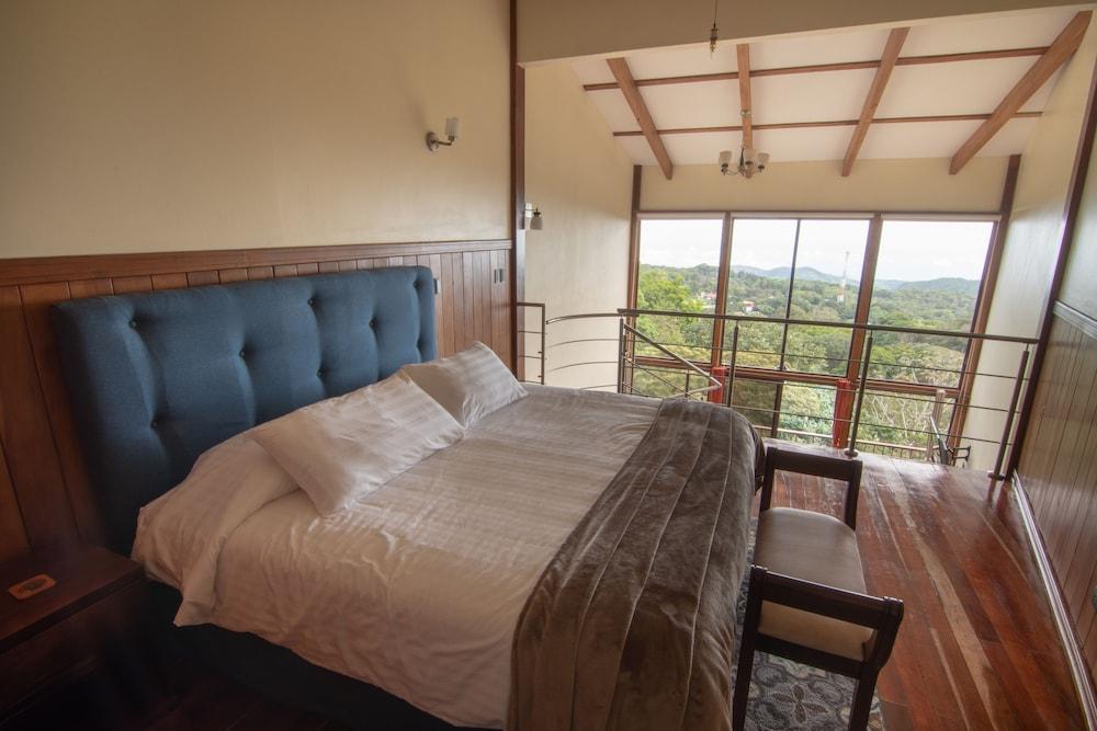 Koora Hotel
