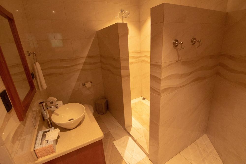 Koora Hotel