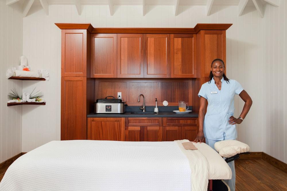 Lumina Point Resort & Spa