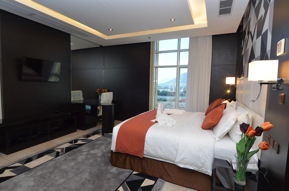 Bayat Suites by Cristal