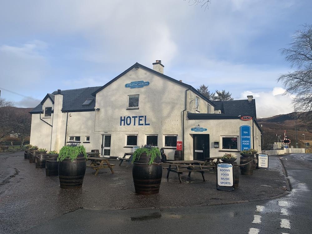 The Strathcarron Hotel
