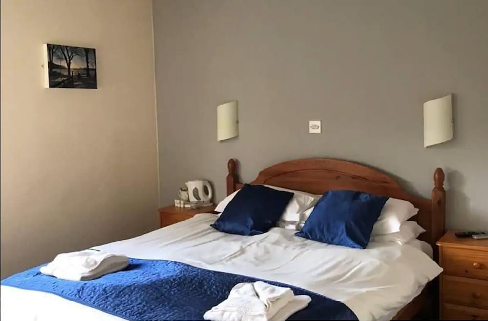 The Strathcarron Hotel