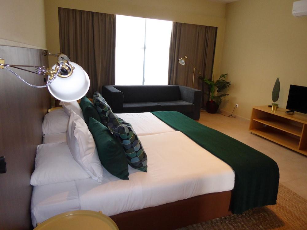 LH Palmela Apartamentos & Golf