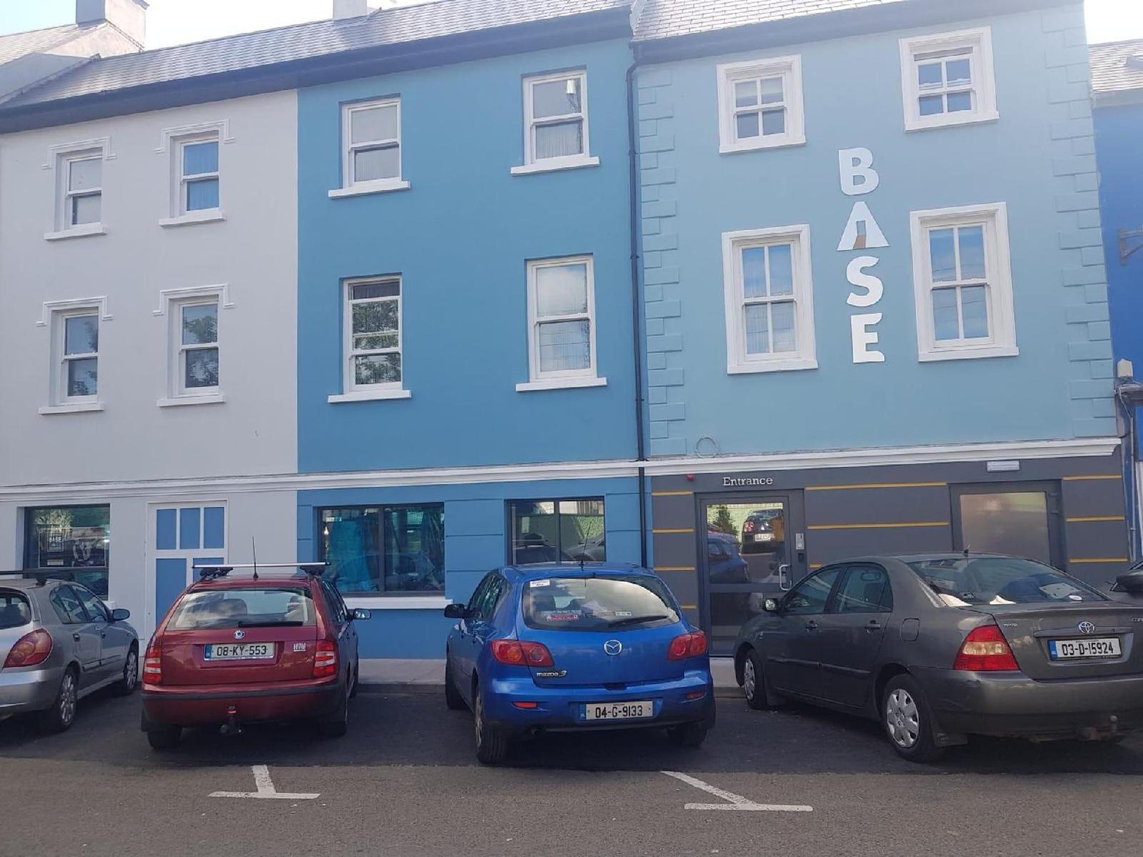 Base Dingle