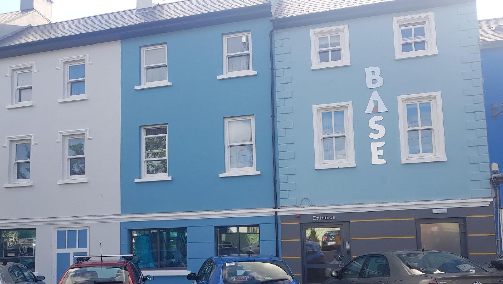 Base Dingle