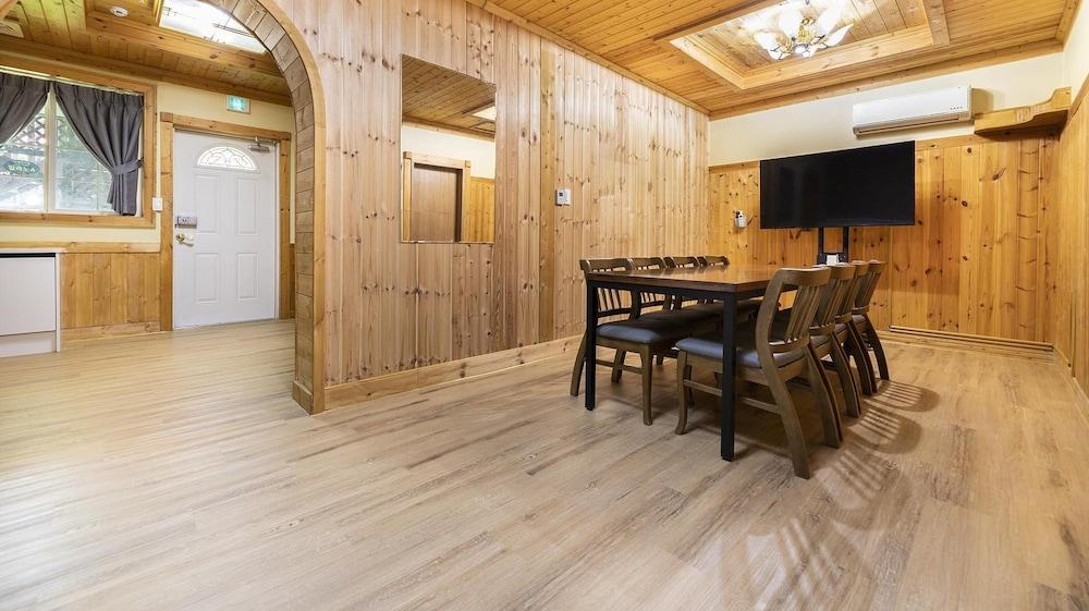 Gyeongju Euro Vill Spa Pension
