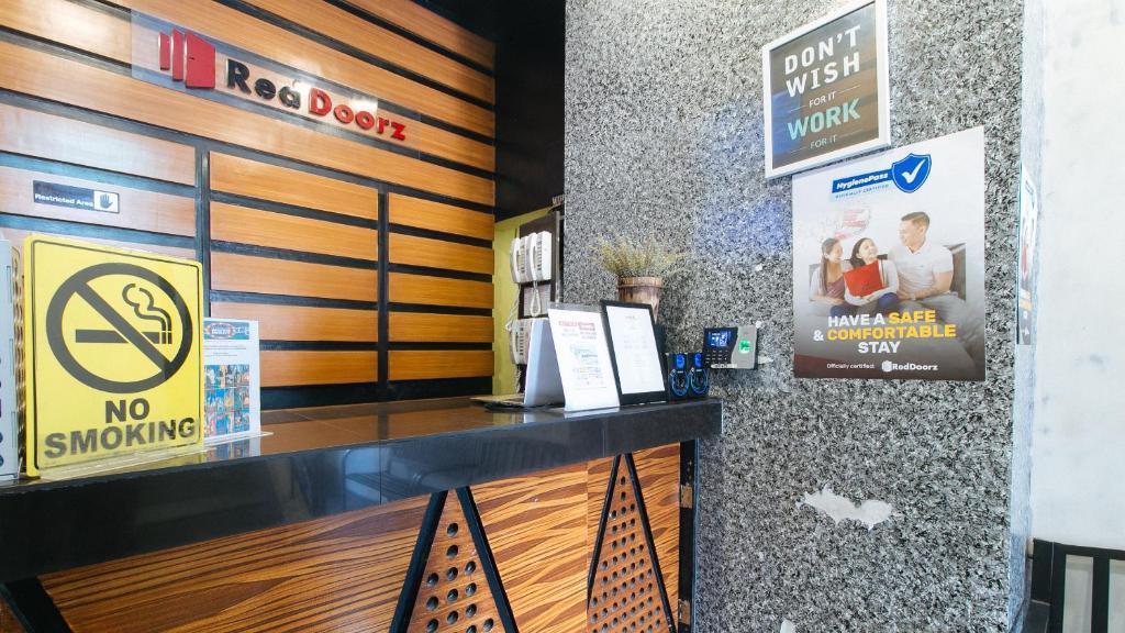 Good 101 Hotel by RedDoorz