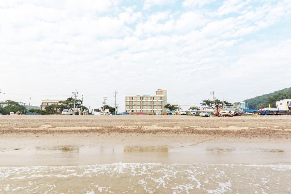 Ocean Beach Motel
