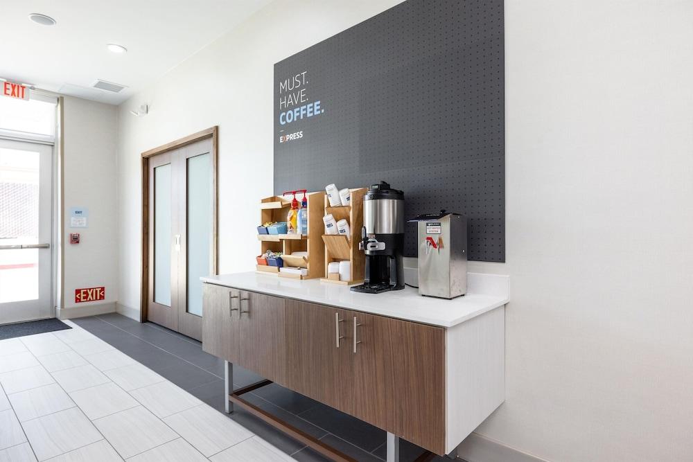 Holiday Inn Express & Sts San Jose Silicon Valley