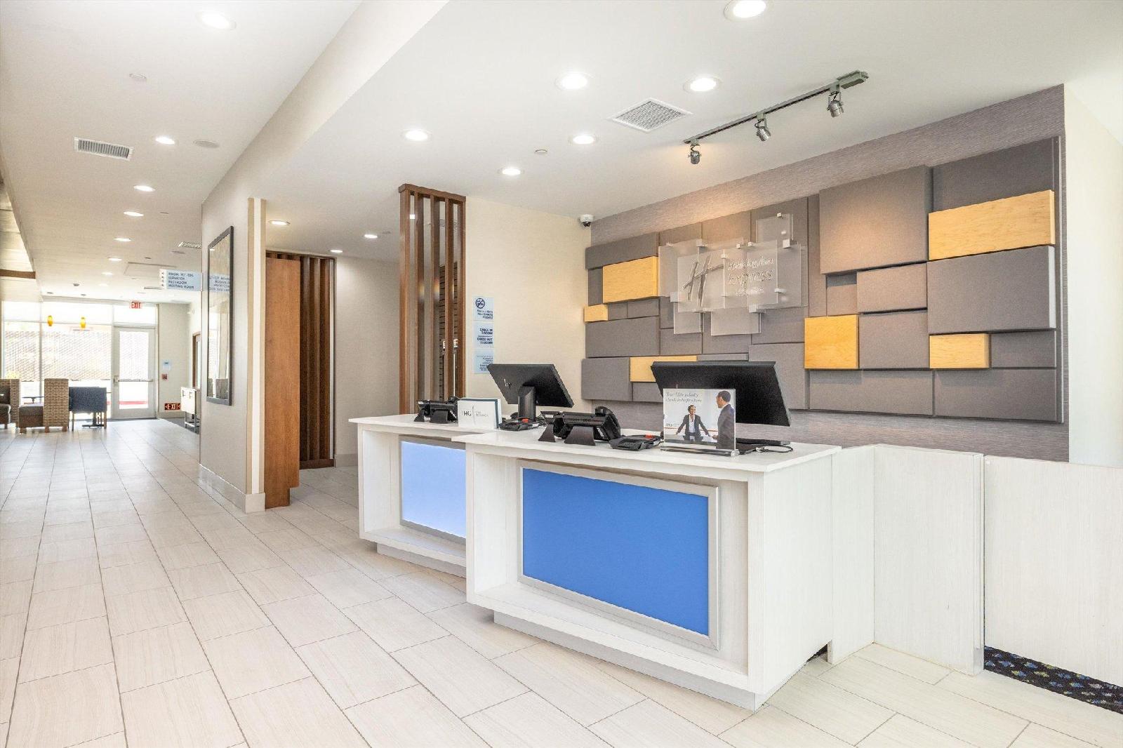 Holiday Inn Express & Sts San Jose Silicon Valley
