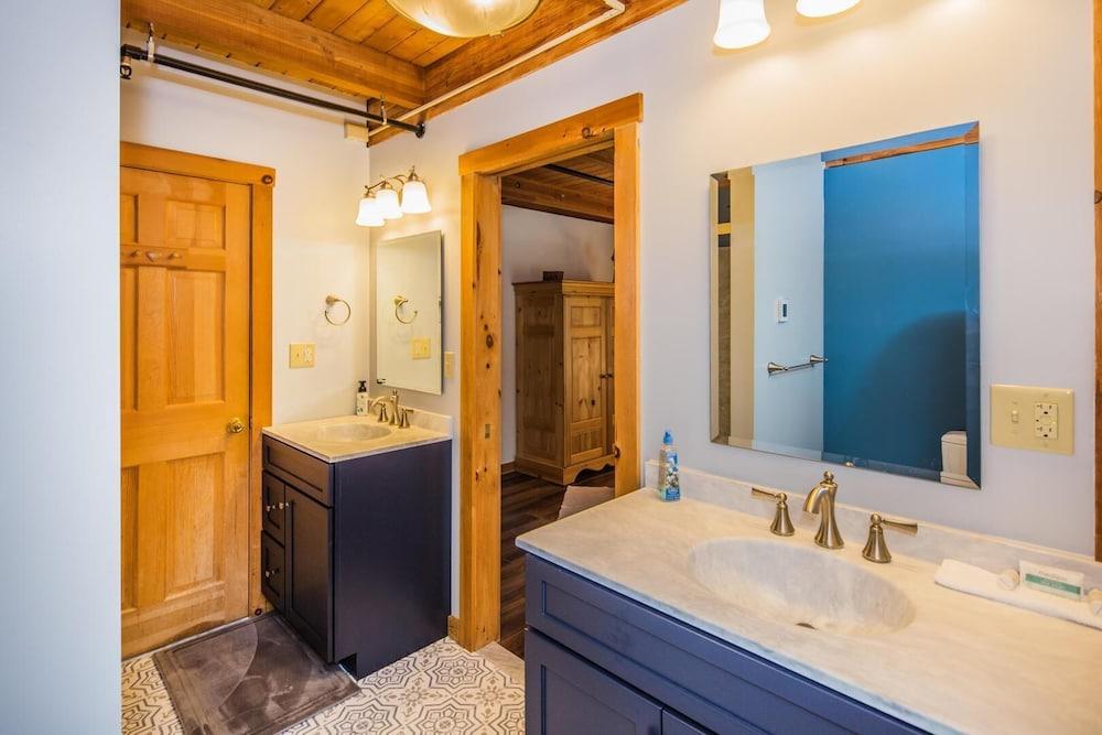 Viewmont Chalet