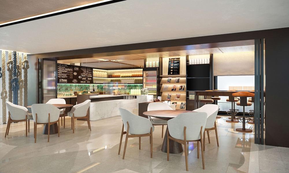 Hyatt Regency Cairo West