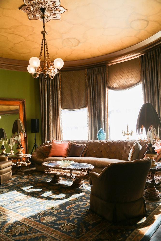 The Detroit Club