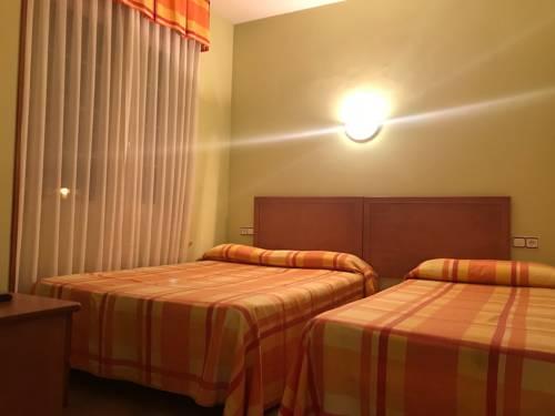 Hotel Los Leones