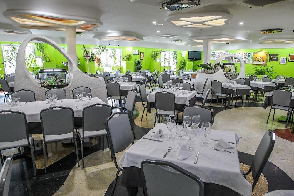 Motel Restaurante Santa Cruz