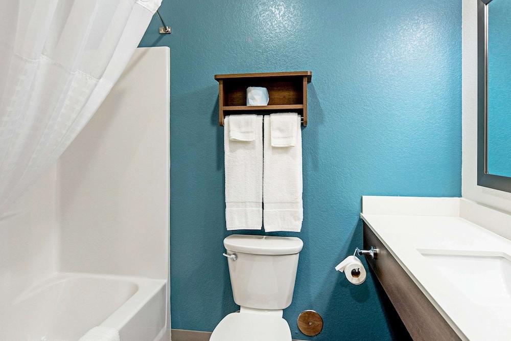 WoodSpring Suites Reno Sparks