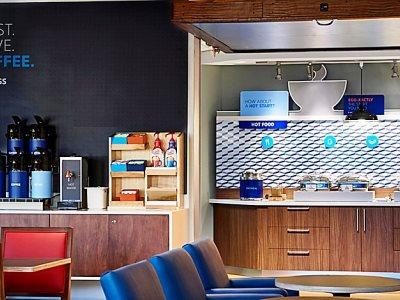 Holiday Inn Express & Suites Bardstown