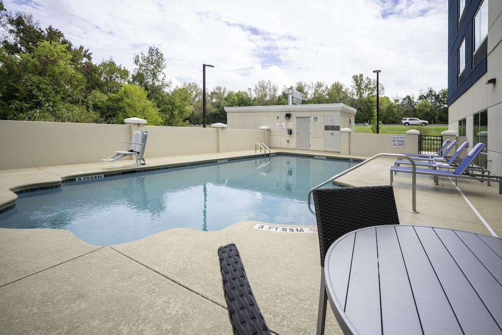 Holiday Inn Express & Suites Rock Hill
