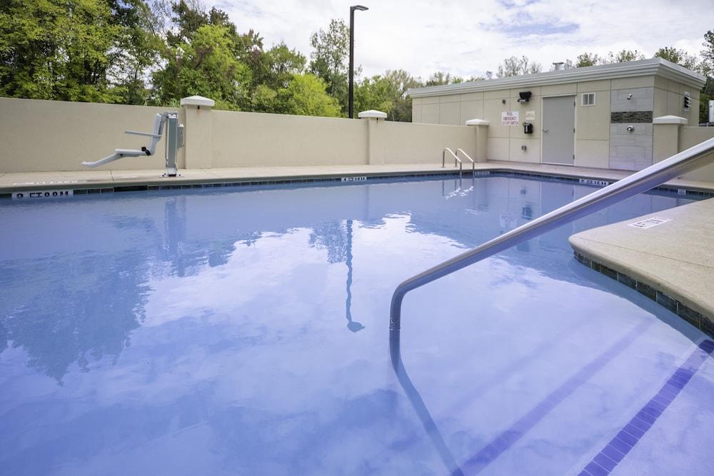Holiday Inn Express & Suites Rock Hill