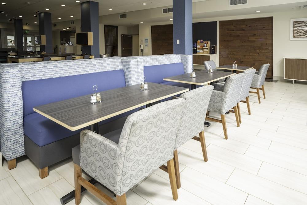Holiday Inn Express & Suites Rock Hill
