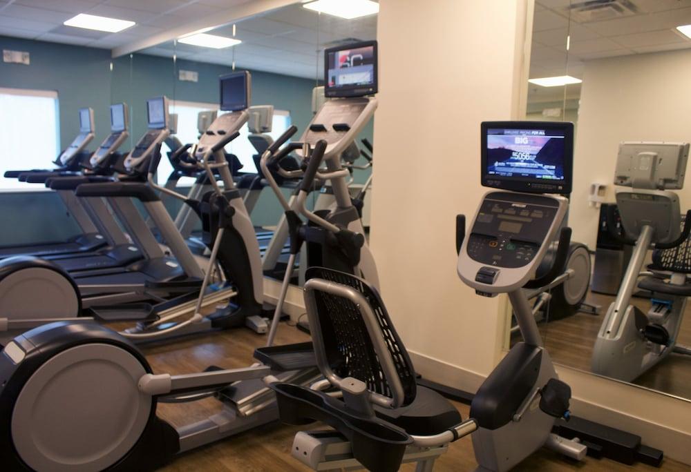 Holiday Inn Express & Suites Latta