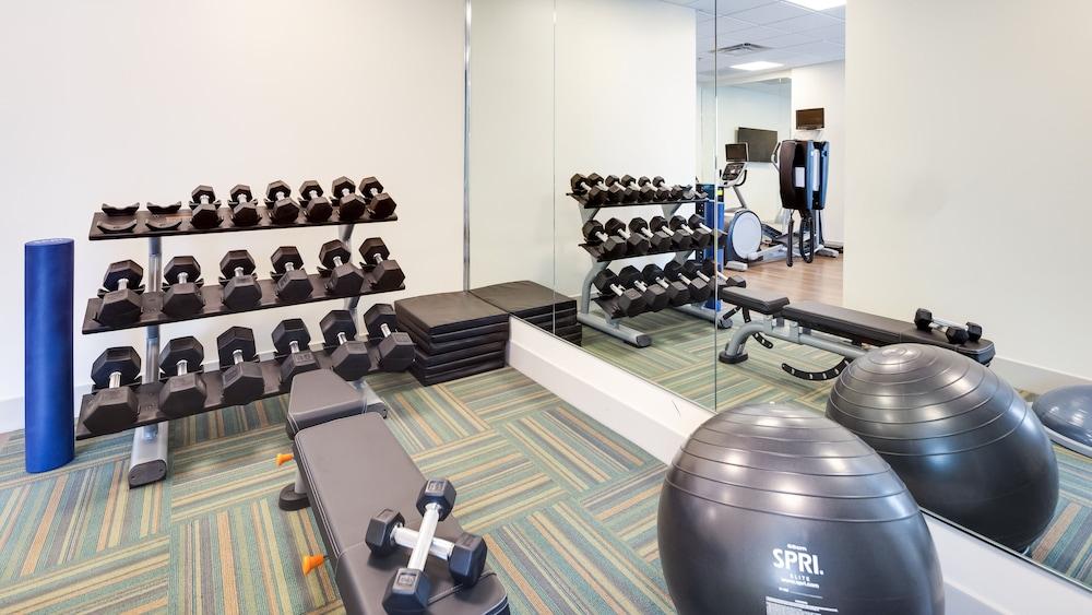 Holiday Inn Express & Suites Latta