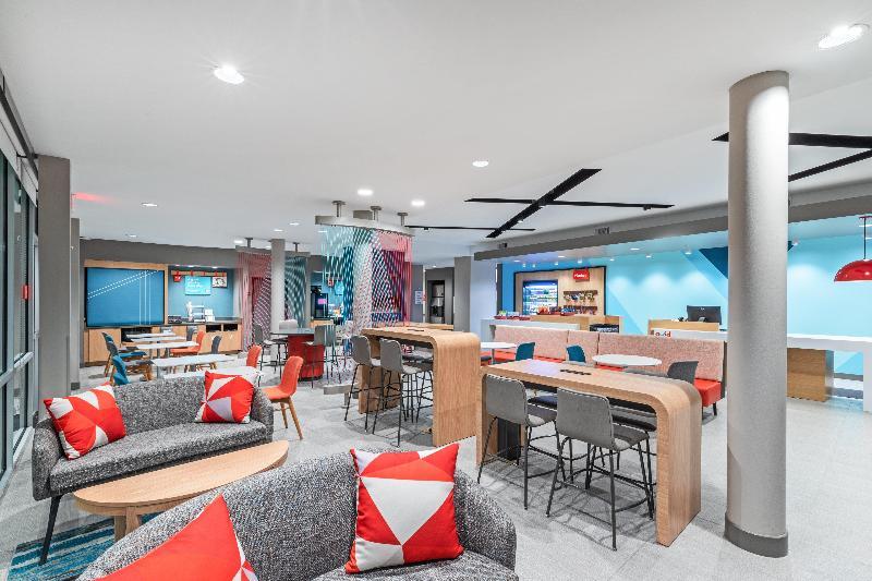 Avid Hotel Bentonville-Rogers