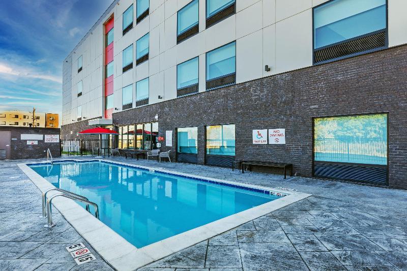 Avid Hotel Bentonville-Rogers
