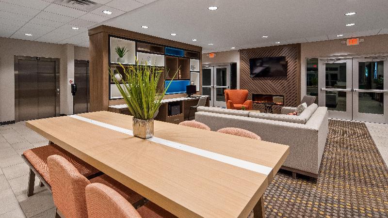 Holiday Inn Clarksville Northeast