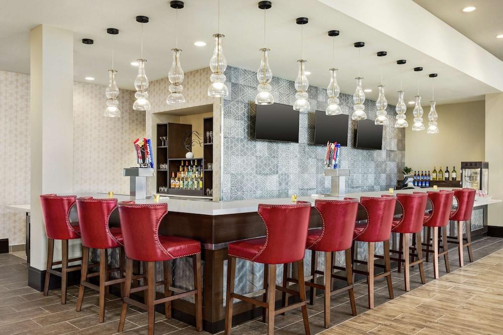 Embassy Suites by Hilton Round Rock