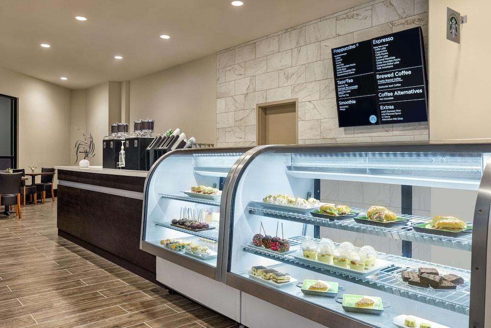 Embassy Suites by Hilton Round Rock