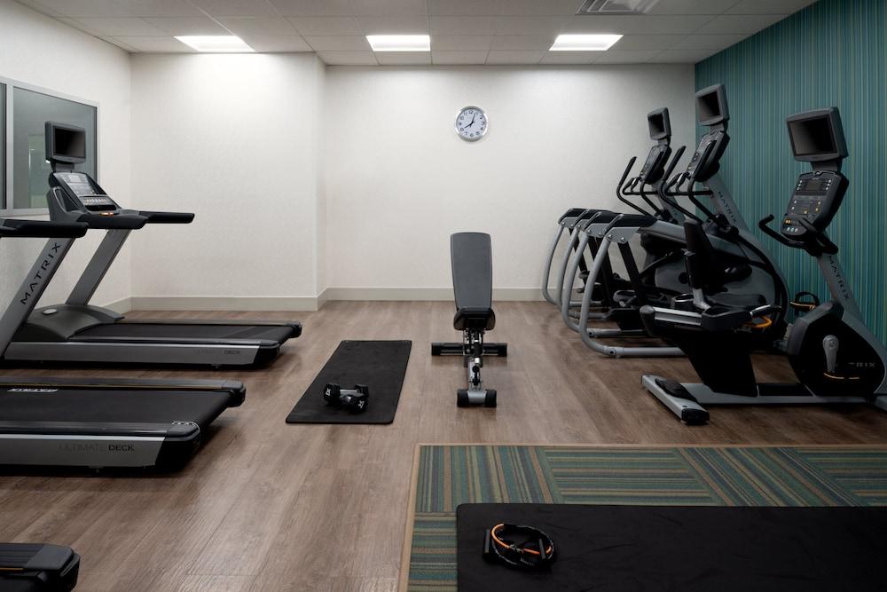 Holiday Inn Express & Suites Bullhead City