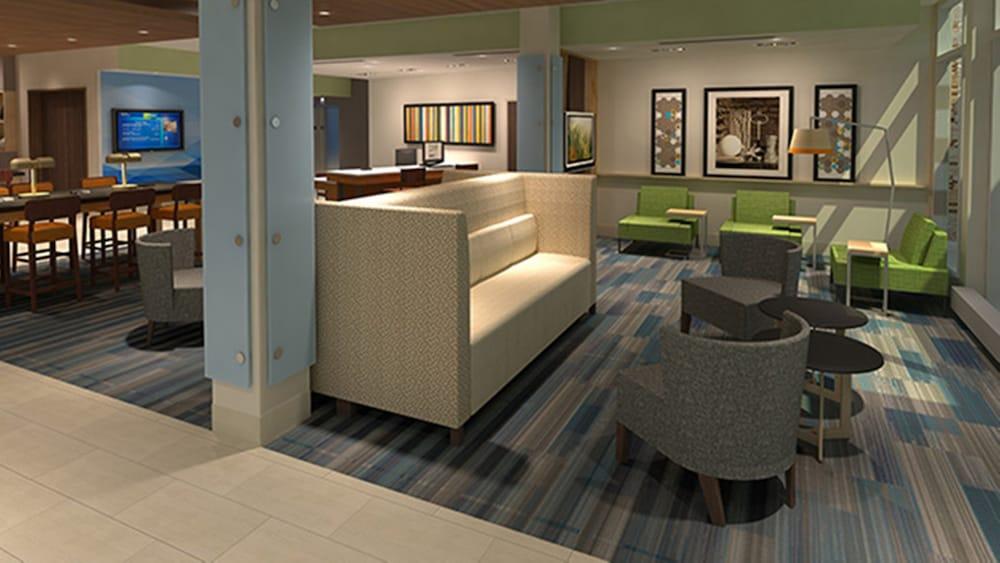 Holiday Inn Express & Suites Bullhead City