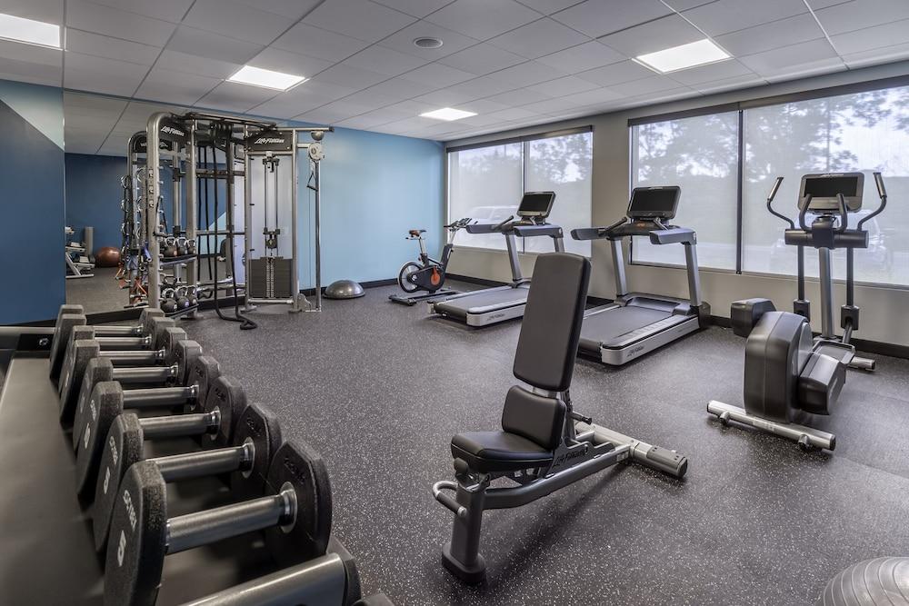 Avid Hotels West Waukesha