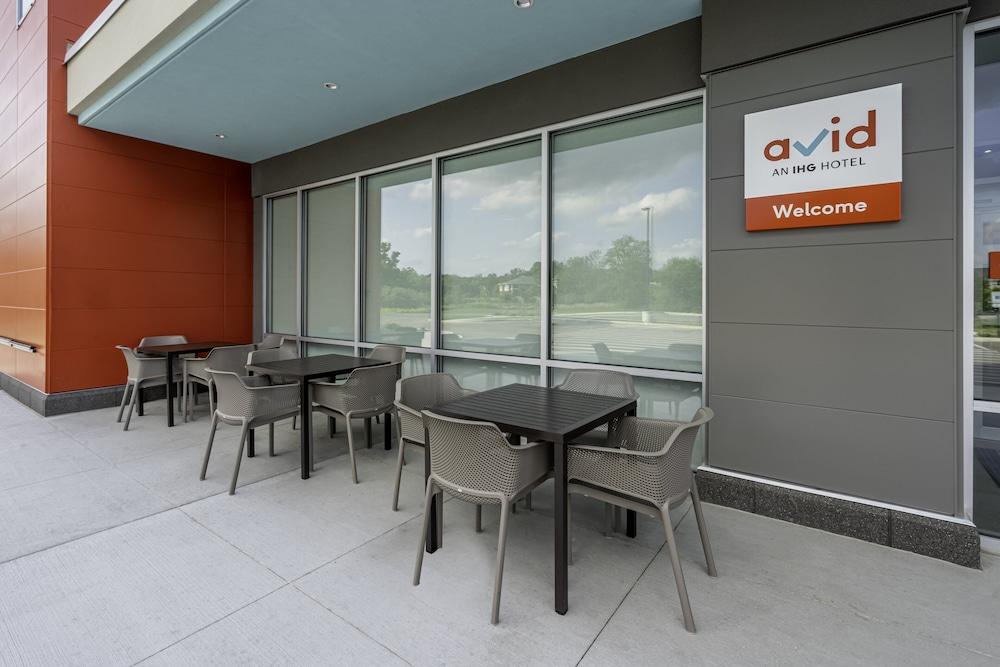 Avid Hotels West Waukesha