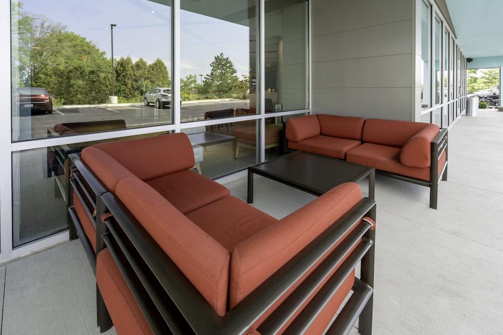 Avid Hotels West Waukesha