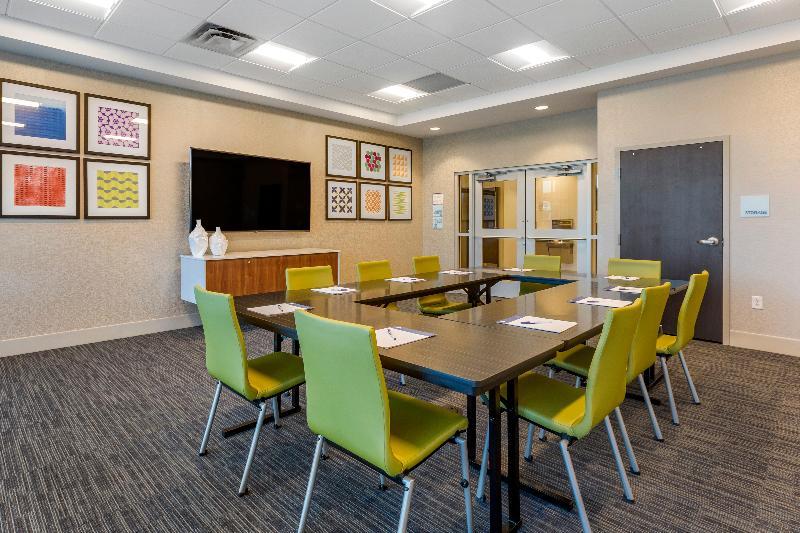 Holiday Inn Express & Suites Phoenix Down Town - State Capitol