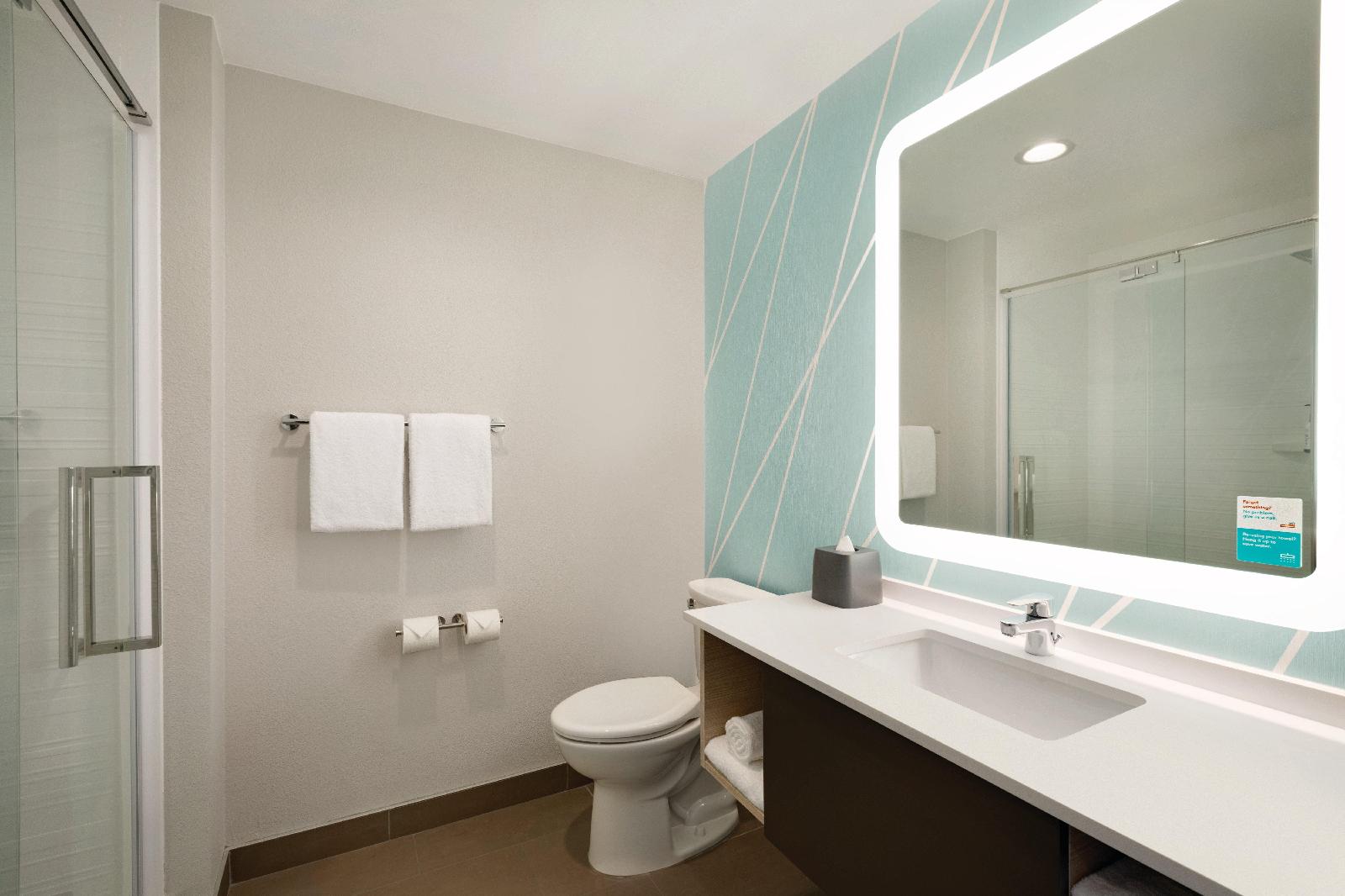 Avid Hotel Downtown
