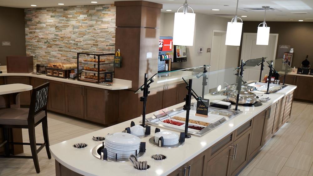 Staybridge Suites Southgate – Detroit Area