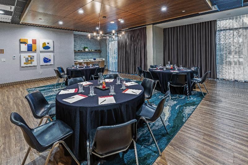 Hotel Indigo Houston North Spring